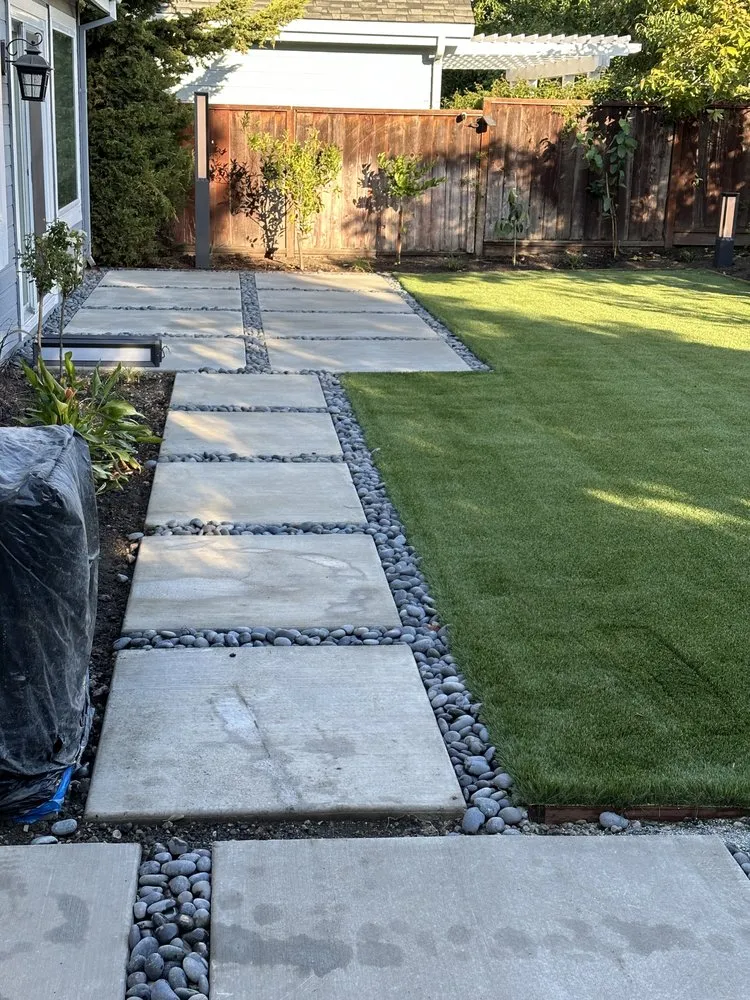 Trusted yard cleanup service for homes across San Mateo, CA - Jesus Alvarez Landscaping