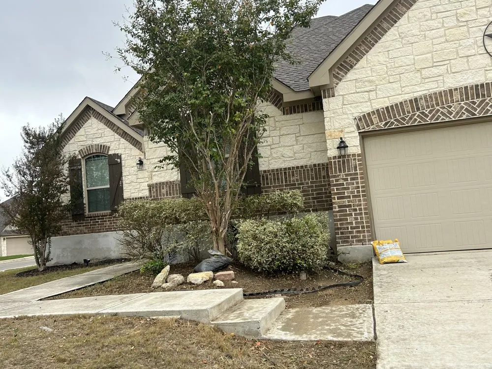 Professional yard cleanup service for year-round maintenance across San Antonio, TX - Jesus Garcia Landscaping