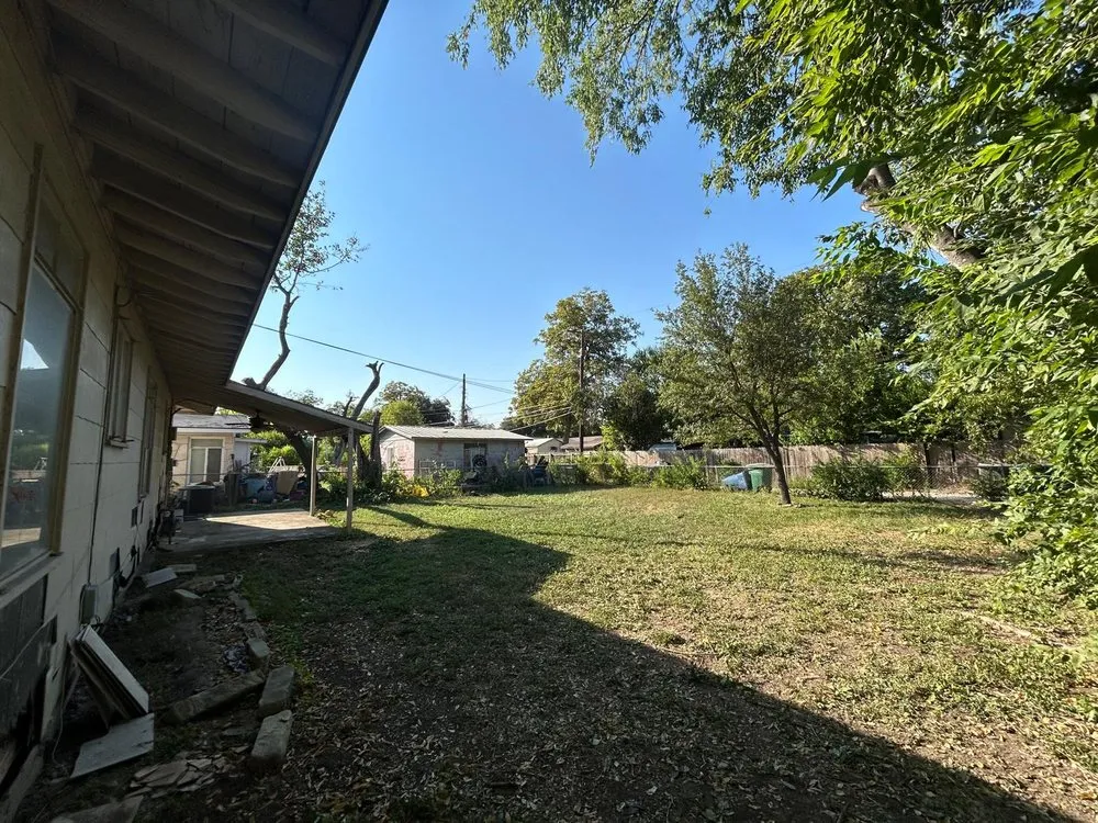 Reliable yard maintenance near you across San Antonio, TX - Jesus Garcia Landscaping