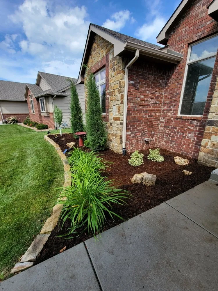 Custom residential landscaping experts serving Wichita, KS - Jesus Landscaping