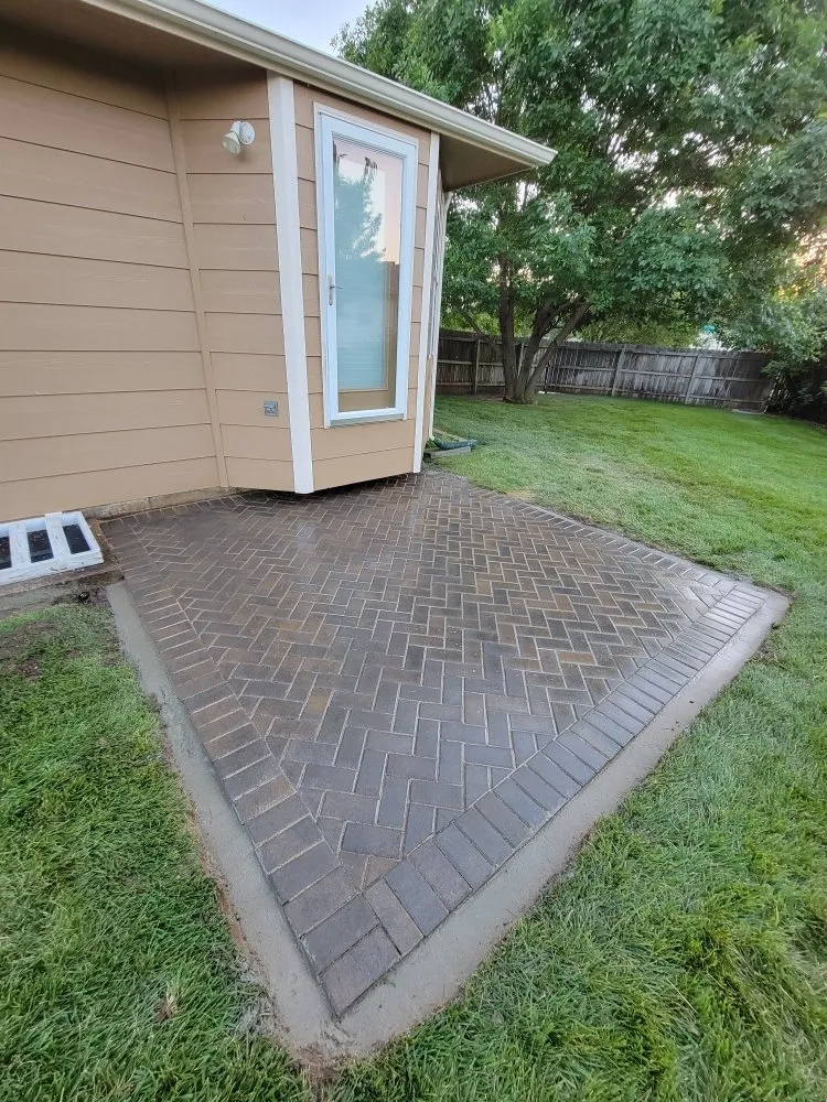 Trusted outdoor landscaping in Wichita, KS by Jesus Landscaping