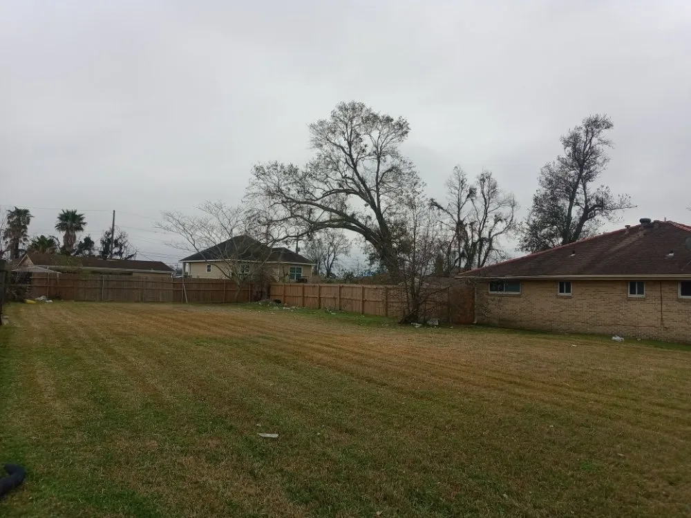 Expert outdoor landscaping experts serving New Orleans, LA - Jesus saves lawn care