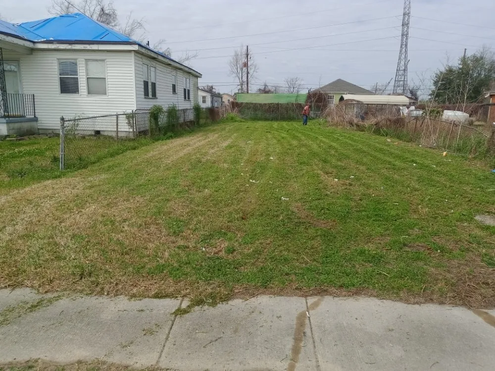 Reliable landscape installation experts serving New Orleans, LA - Jesus saves lawn care