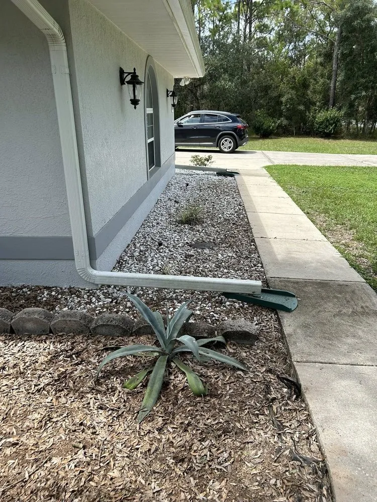 Affordable yard maintenance in Citrus Springs, FL by Jet Cutters