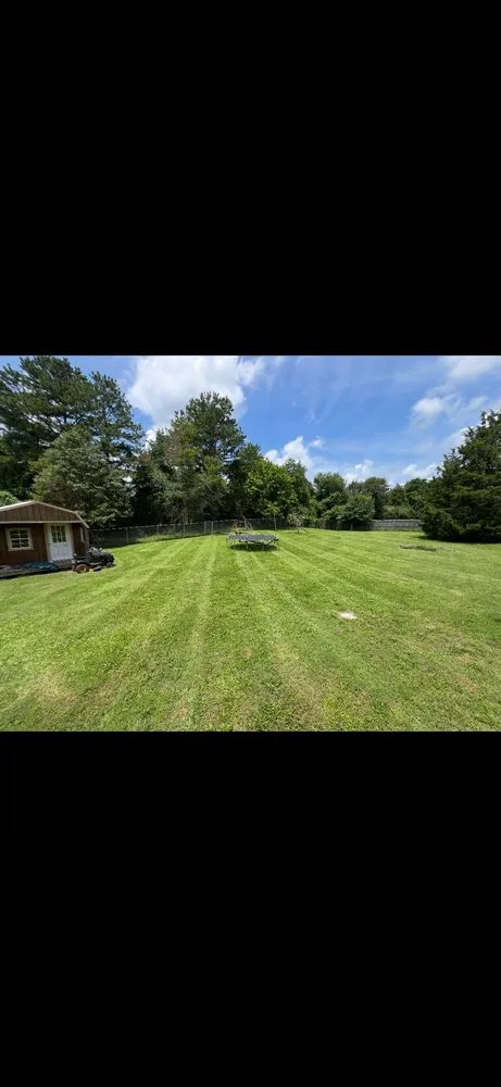 Professional yard maintenance for residential properties across Woodruff, SC - Jeter’s Landscaping