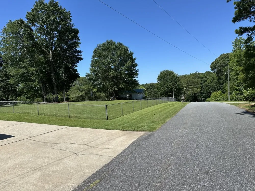 Expert lawn care service with custom design in Woodruff, SC by Jeter’s Landscaping