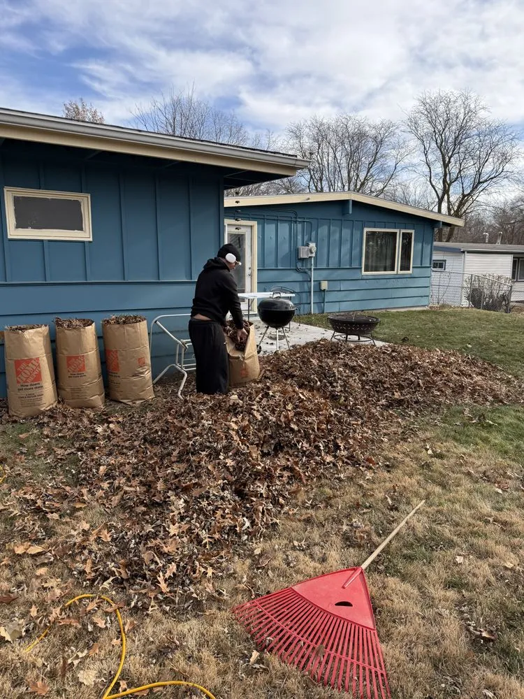 Top-rated yard cleanup service experts serving Lincoln, NE - Jetis Contracting