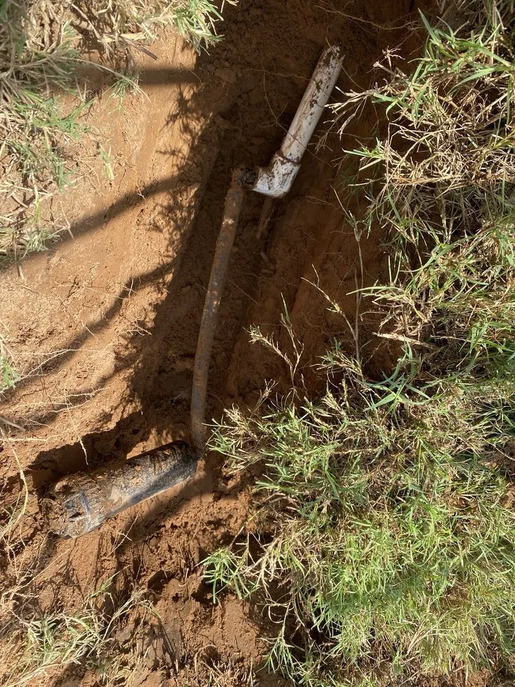 Expert yard cleanup service with custom design in Saginaw, TX by Jett Irrigation and Landscaping