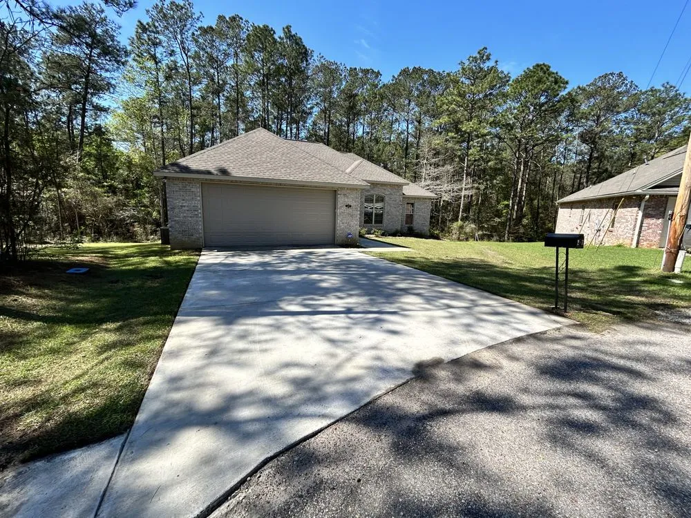 Top-rated yard maintenance for beautiful yards across Petal, MS - Jett Property Services