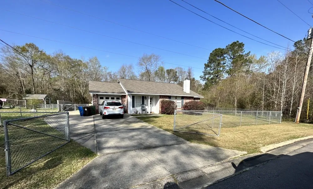 Reliable lawn care service experts serving Petal, MS - Jett Property Services