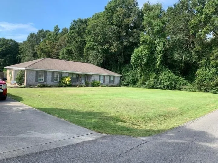 Top-rated landscape design in Petal, MS - Jett Property Services