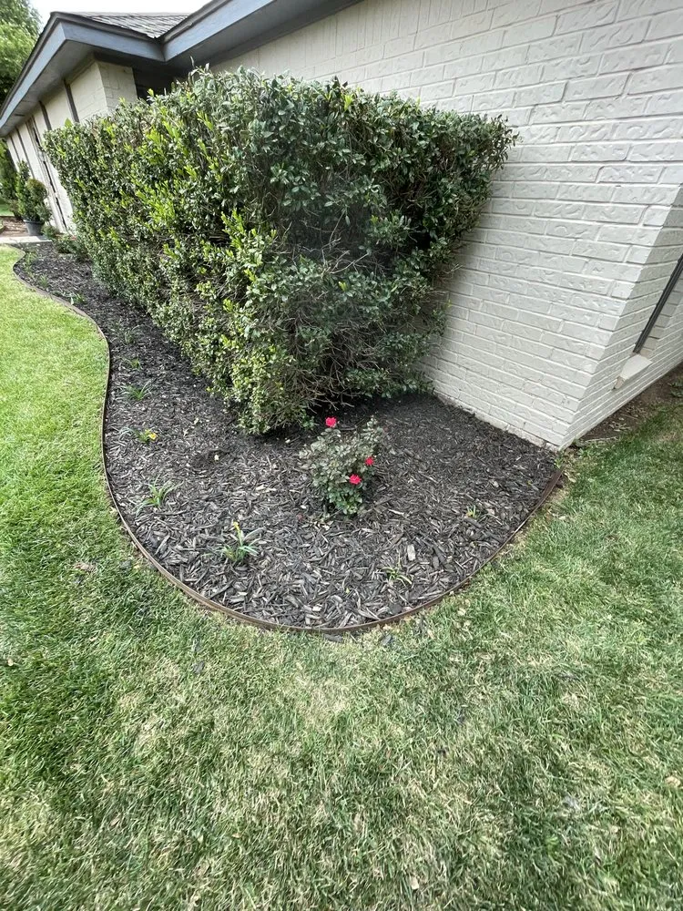 Expert garden landscaping in Amarillo, TX by Jetts Landscaping