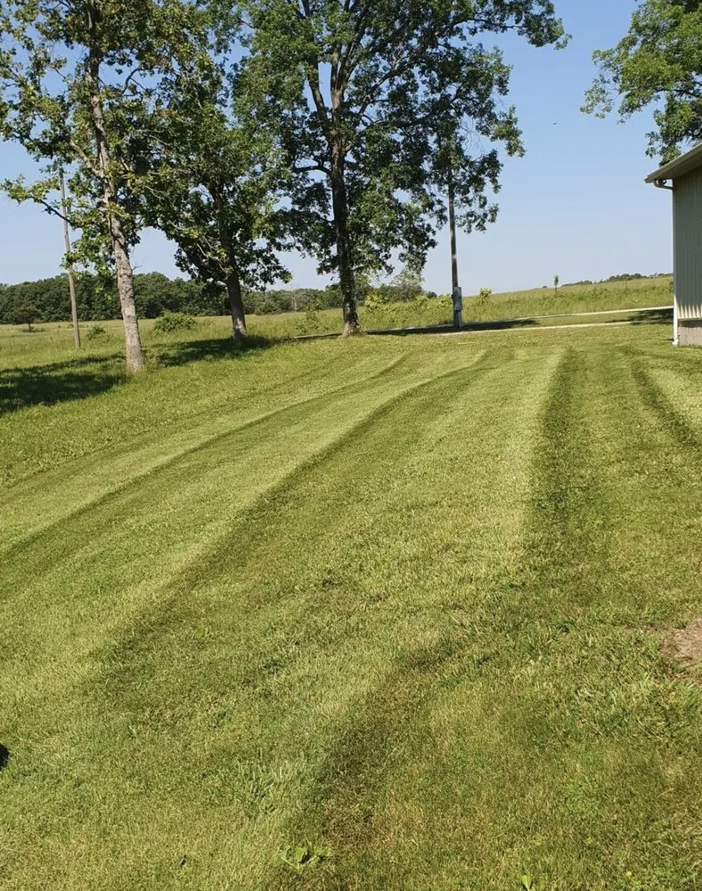 Trusted lawn mowing service for beautiful yards across Rosebud, MO - Jett’s Premium Lawns