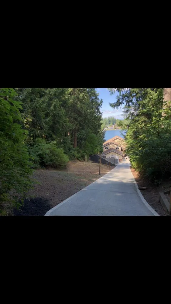 Custom landscape installation for residential properties in Lynnwood, WA by Jevin's Landscaping