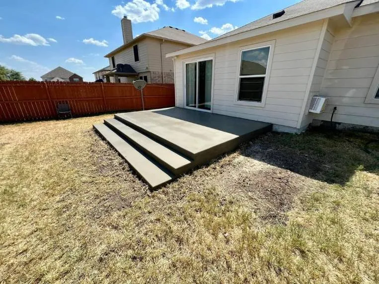 Reliable yard cleanup service for homes in Lockhart, TX by Jex Markhor Construction Services