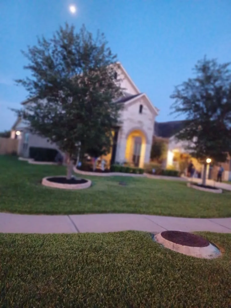 Top-rated lawn care service experts serving Dickinson, TX - Jeysons Landscaping Services