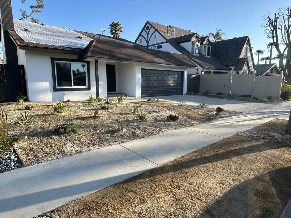 Professional yard cleanup service in Canoga Park, CA by JF Gonzalez Landscape Maintenance