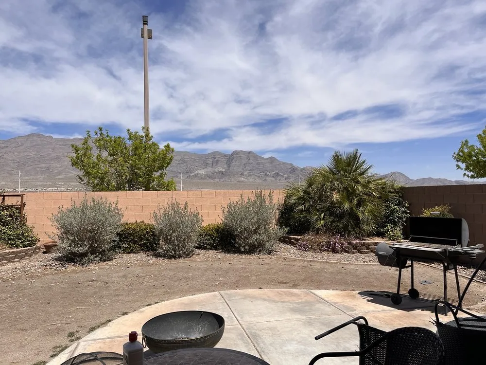 Reliable yard cleanup service for beautiful yards across Las Vegas, NV - JFC LANDSCAPE