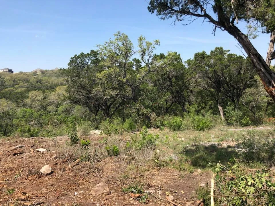 Local garden landscaping for homes across San Antonio, TX - JFD Transport