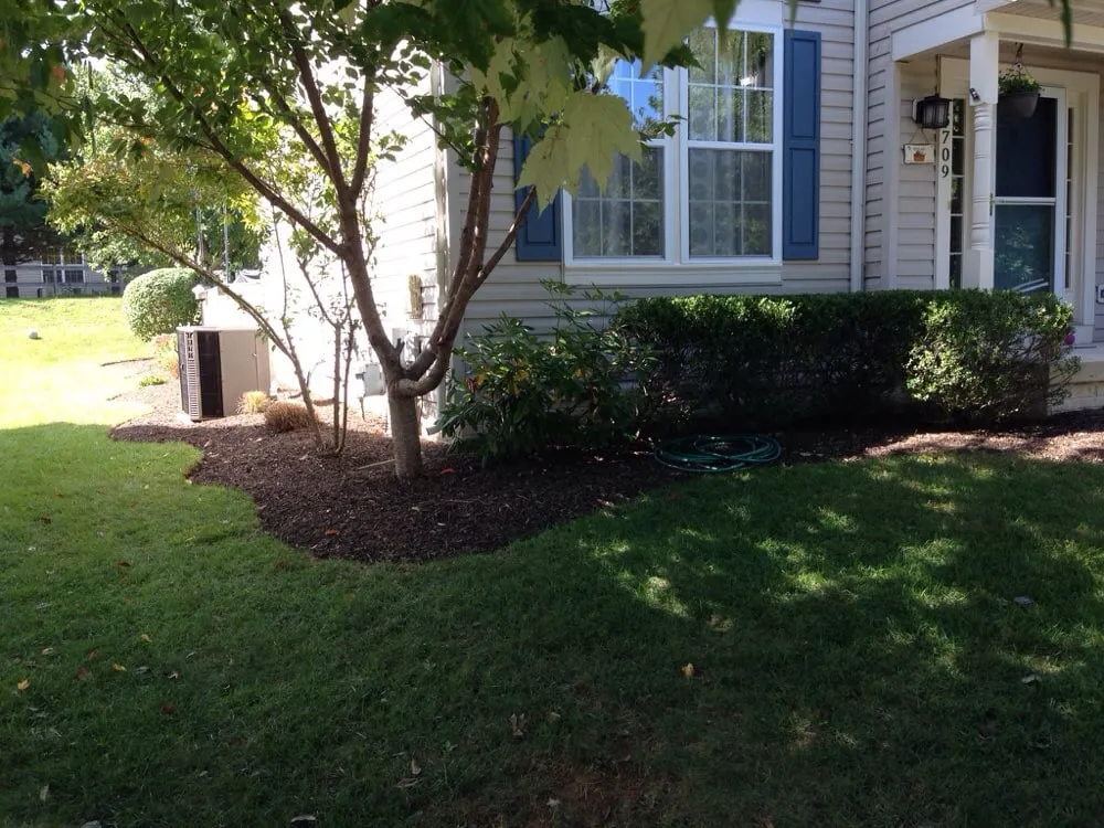Custom lawn mowing service in Clarksville, MD - JFK Lawn & Landscape Services