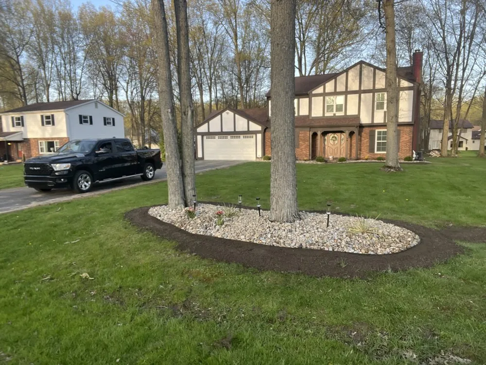 Professional garden landscaping experts serving New Castle, PA - JG & Sons Landscaping