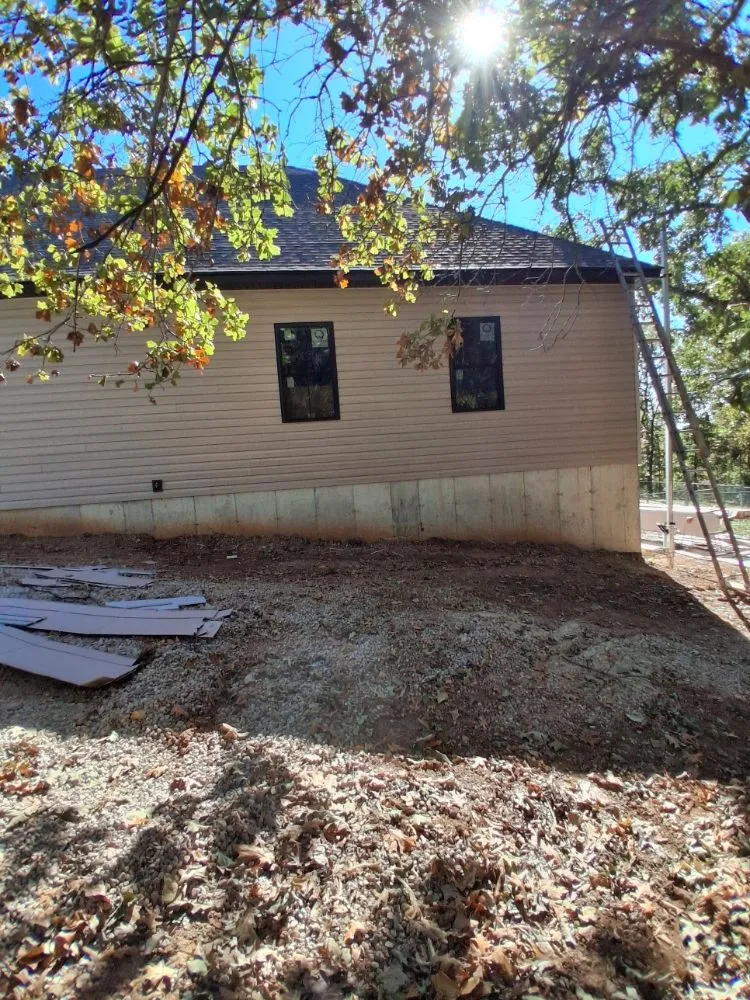 Top-rated yard maintenance in Park Hills, MO by J&G Contracting