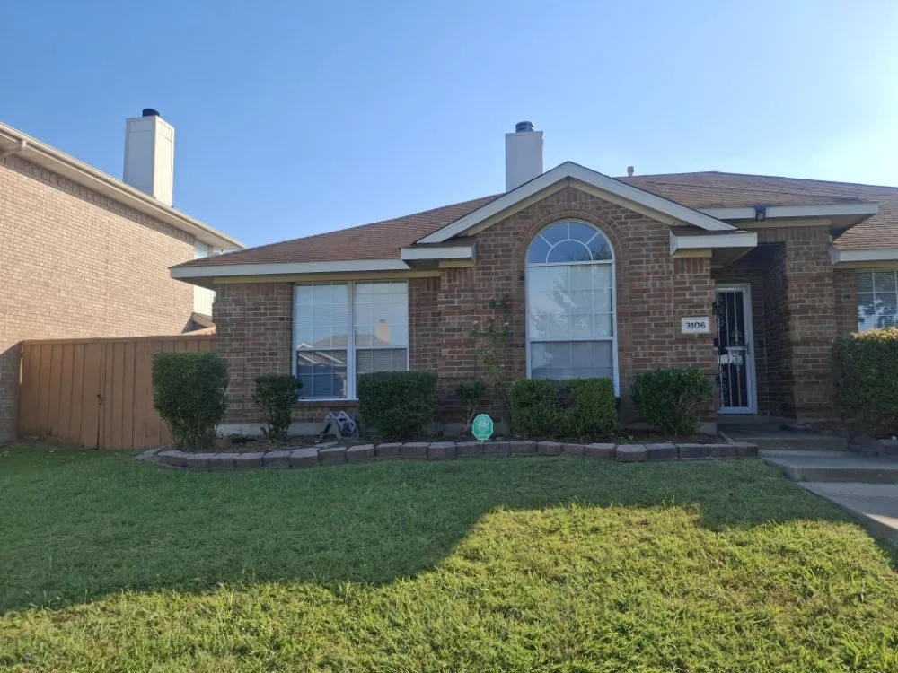 Affordable yard maintenance in Dallas, TX by J&G Landscaping