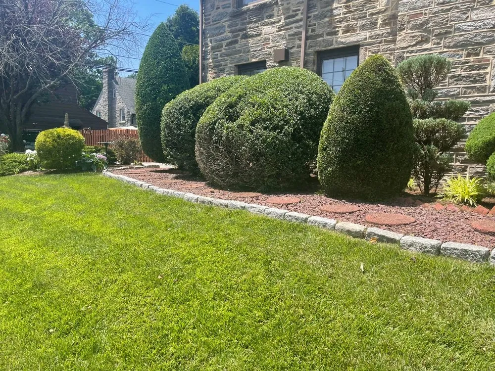 Top-rated garden landscaping for year-round maintenance in Drexel Hill, PA by J&G Landscaping