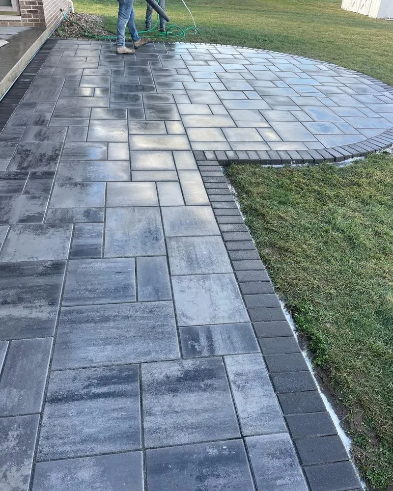 Affordable outdoor landscaping in Forest Park, OH - JG Landscaping