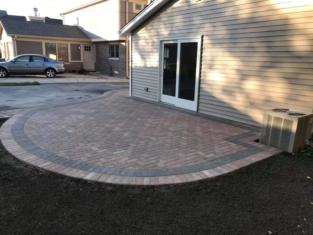 Top-rated lawn care service in Brookfield, IL - JG Landscaping Services & Snow Removal