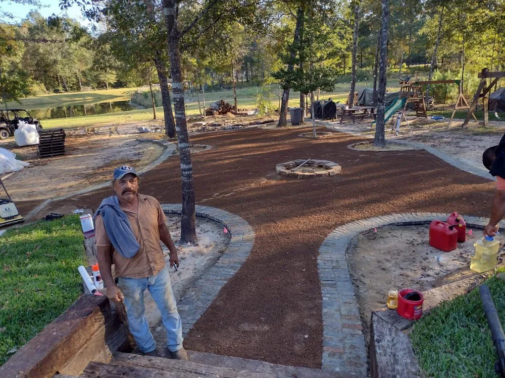 Affordable residential landscaping in Tomball, TX by JG Landscaping
