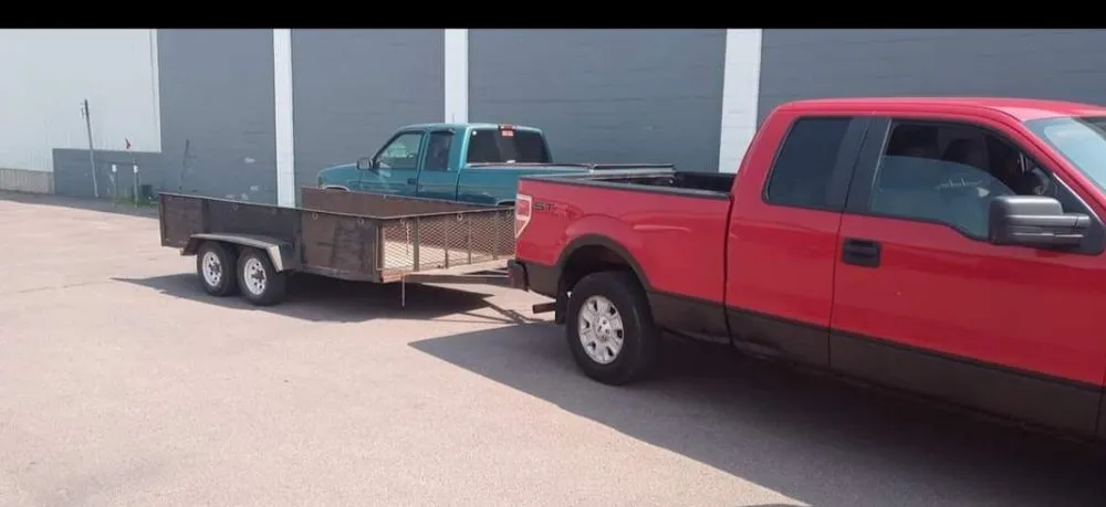 Top-rated yard cleanup service in Windom, MN by JG Lanscaping