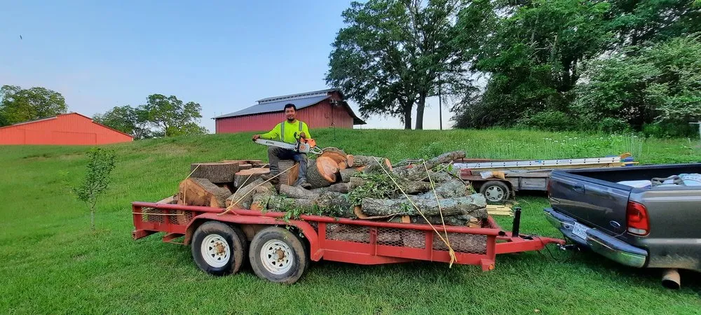 Custom garden landscaping experts serving Tyler, TX - J&G Lawn & Tree Service