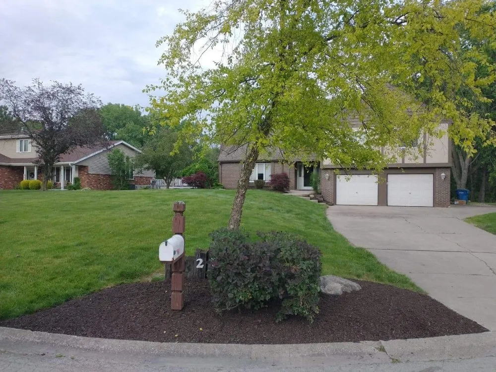 Custom lawn mowing service for homes across Knox, IN - J&G Lawn & Tree Services