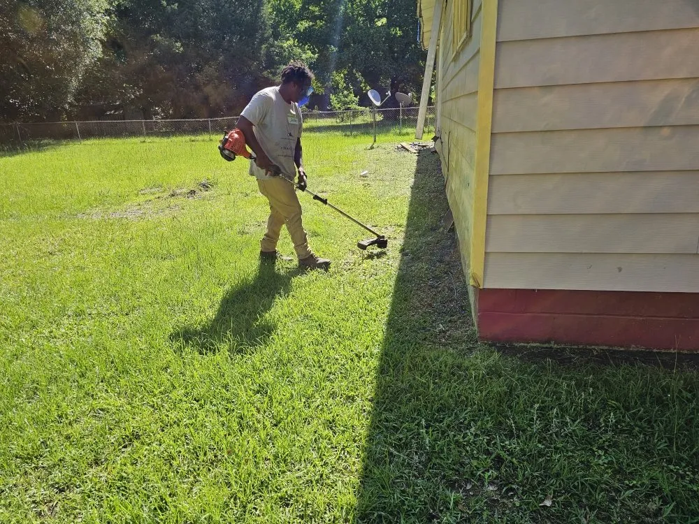 Expert garden landscaping in Albany, GA - JG Lawn Care and Snow Removal