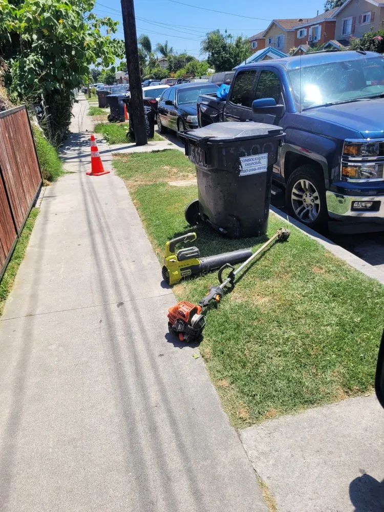 Expert lawn care service experts serving Compton, CA - JG Lawn Care