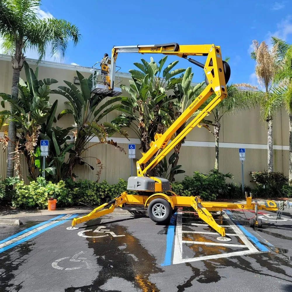 Reliable lawn mowing service for homes in Orlando, FL by JG Maintenance Company