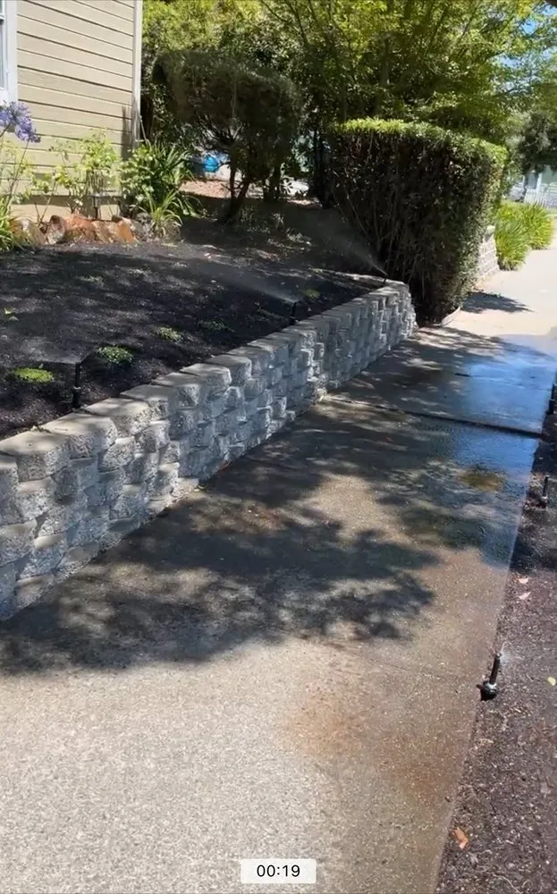 Custom residential landscaping experts serving Santa Rosa, CA - JG Yard Maintenance & Landscaping