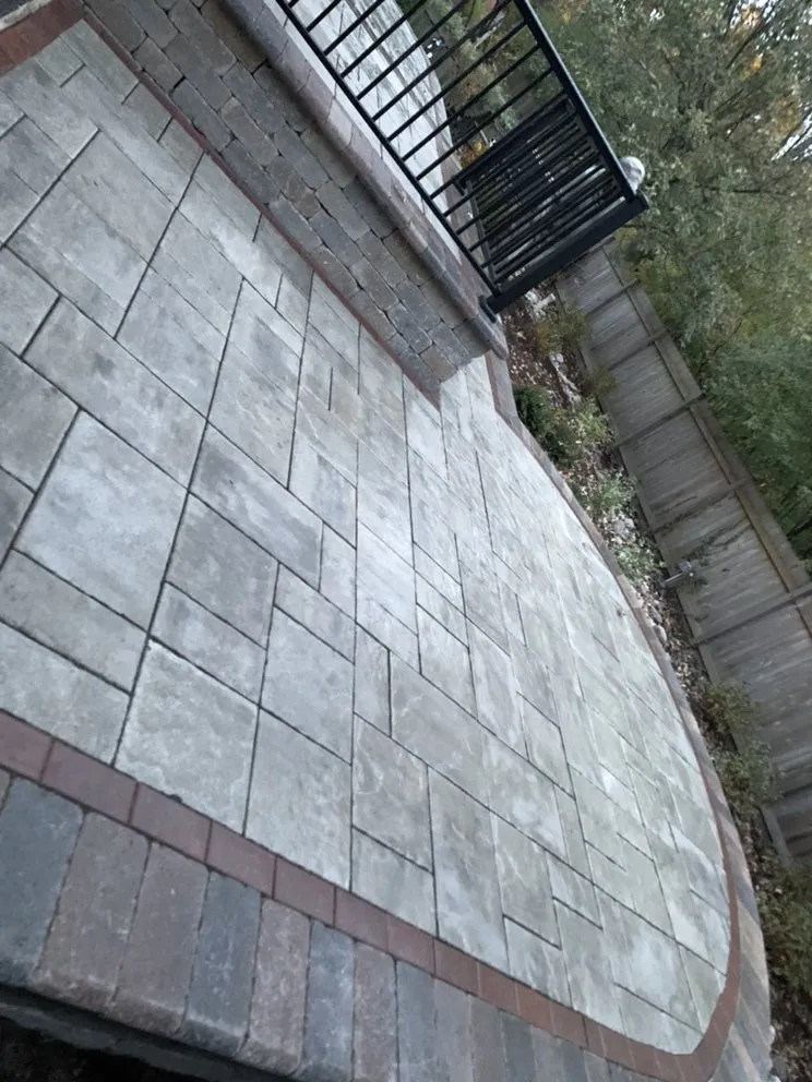 Reliable lawn care service experts serving Mundelein, IL - JGM Landscaping