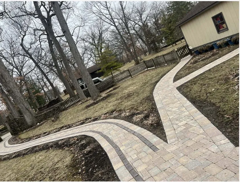 Custom outdoor landscaping in Mundelein, IL - JGM Landscaping