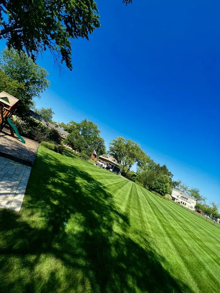 Top-rated landscaping services for residential properties in Mundelein, IL by JGM Landscaping