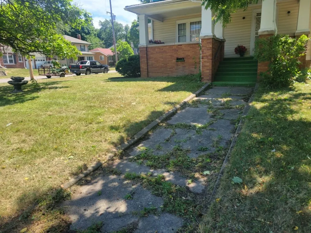 Reliable residential landscaping for homes in Flint, MI by J.Griffins