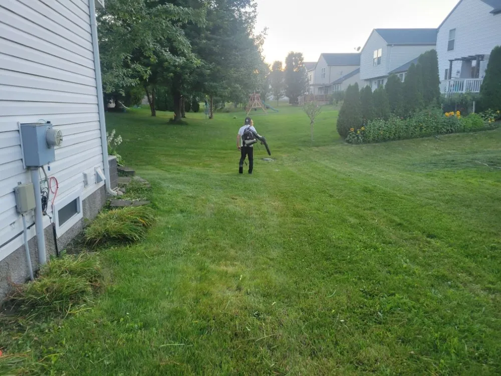 Local landscaping services experts serving Flint, MI - J.Griffins