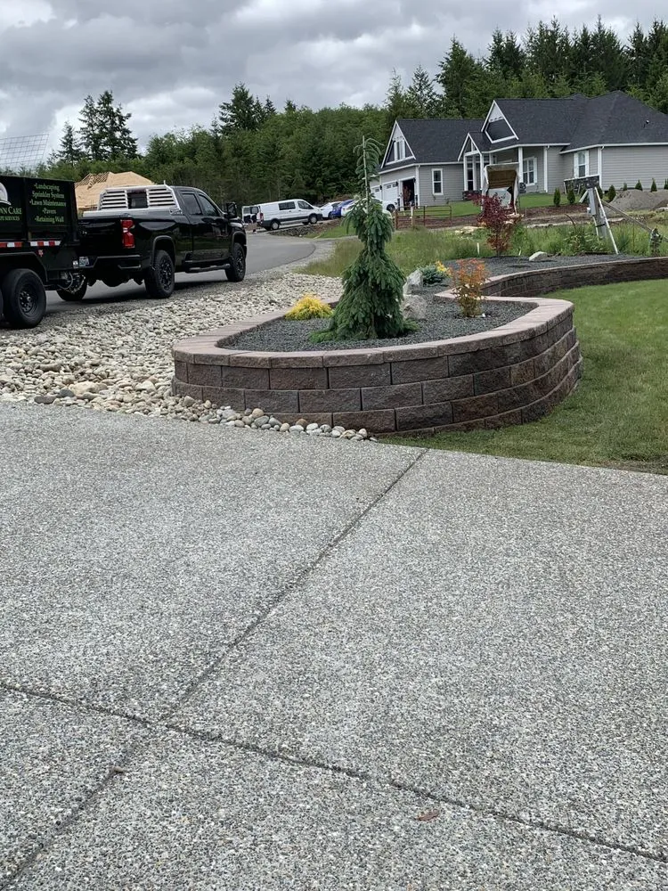 Custom yard cleanup service for beautiful yards across Shelton, WA - JG’S Landscaping & Construction