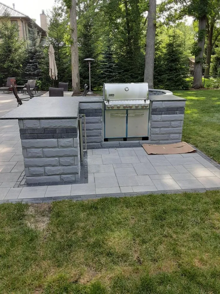 Top-rated yard cleanup service for year-round maintenance across Grayslake, IL - JH Landscaping