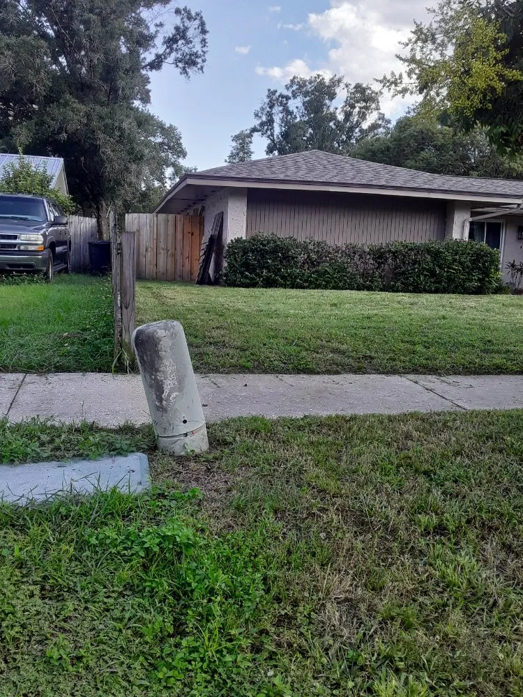 Top-rated yard maintenance for residential properties in Tampa Bay, FL by JH Landscaping