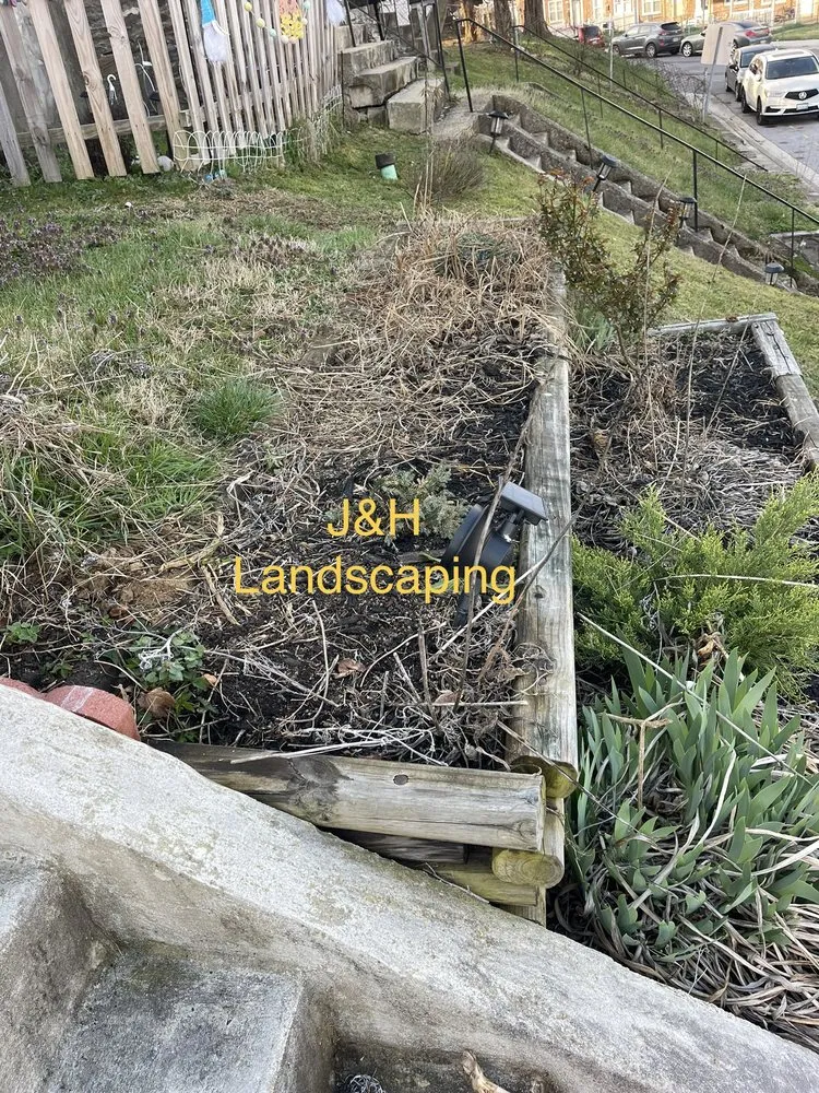 Expert lawn mowing service in Glen Burnie, MD - J&H Landscaping Tree Service