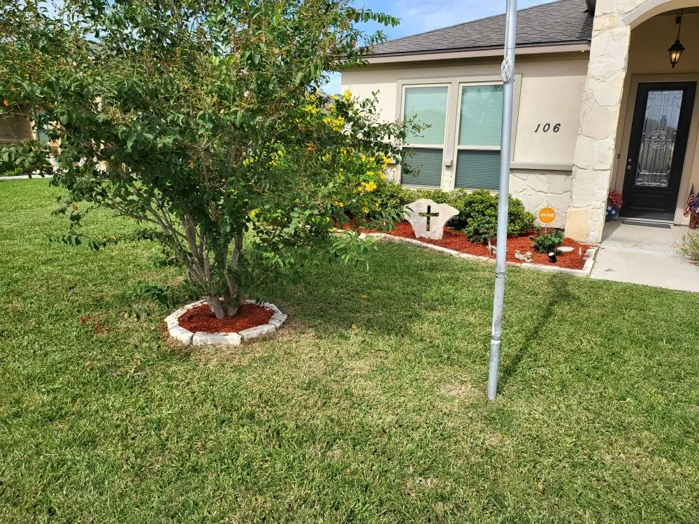 Custom lawn mowing service experts serving Victoria, TX - JH Lawn Care