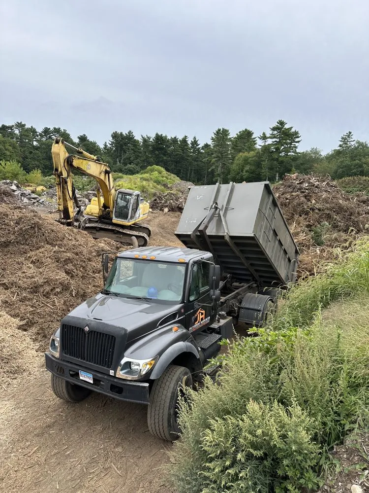 Local yard maintenance in Jewett City, CT - JH Outdoor Services