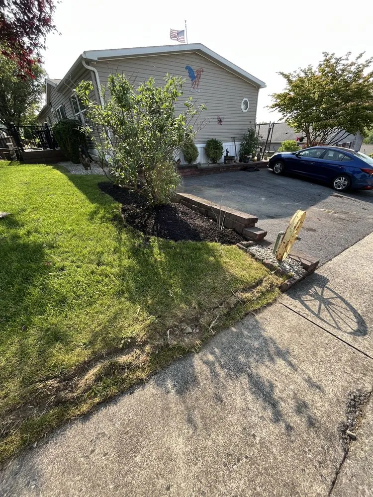 Custom lawn care service in Kutztown, PA - JH Outdoor Services